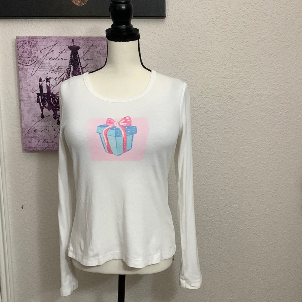 MODA  International - Tee Shirt - PRISTINE CONDITION!  Size M